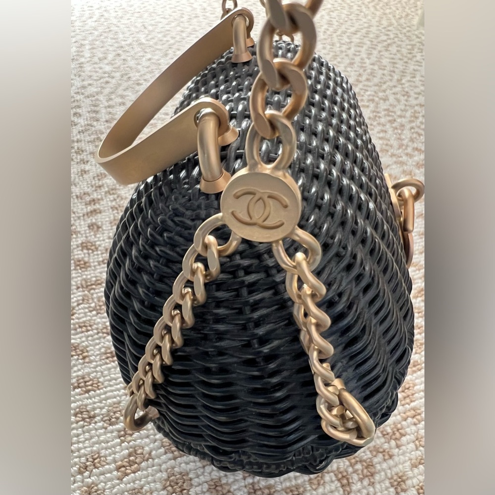 CHANEL Heart Lock Wicker Bag Cruise 2004/2005 ♥️ - Picture 5 of 16